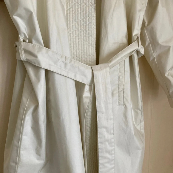 1980’s vintage women’s trench raincoat by Weatherwise by Micki!  New wave punk - Picture 2 of 12